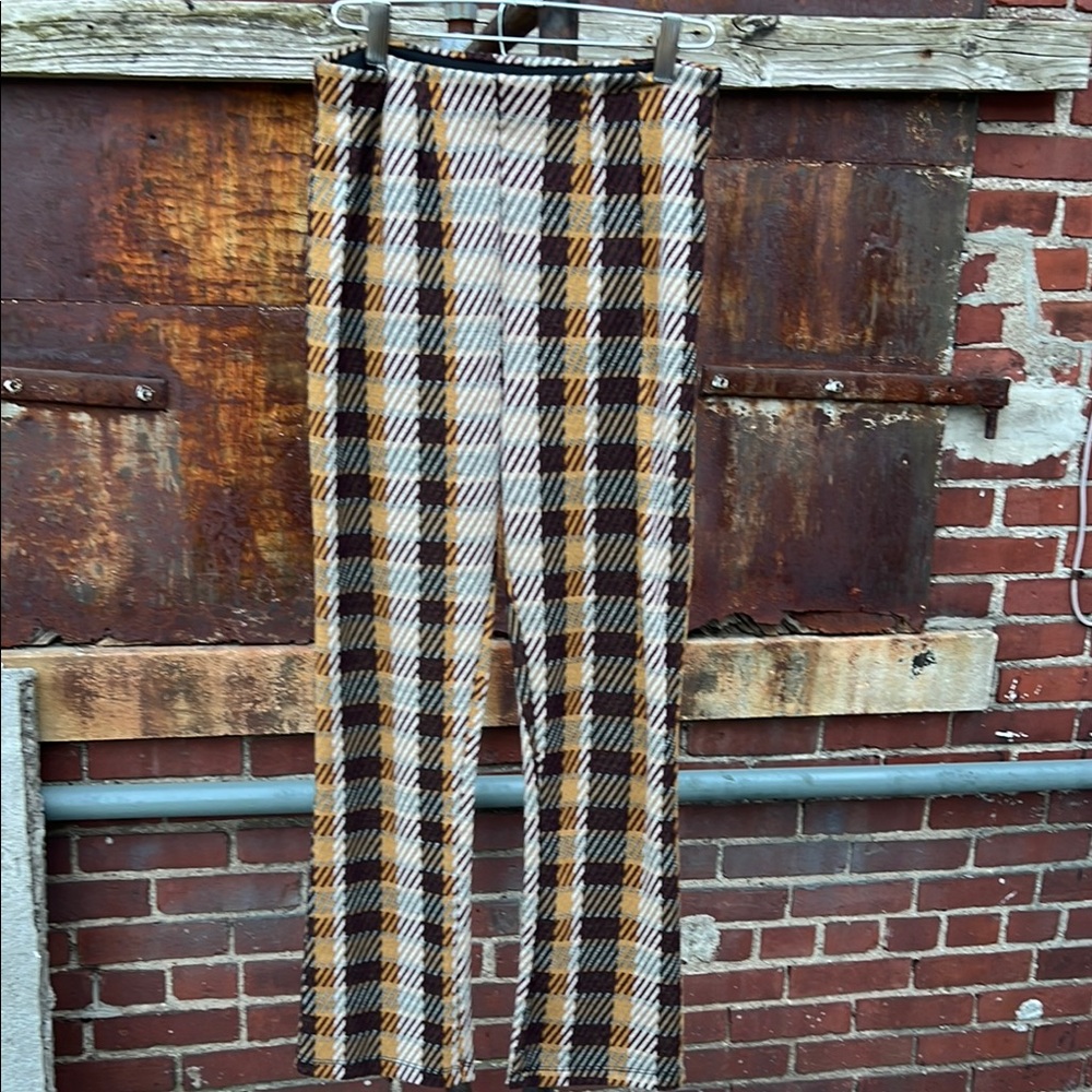Free People Stretch Crop Flares and….oh soooo cute